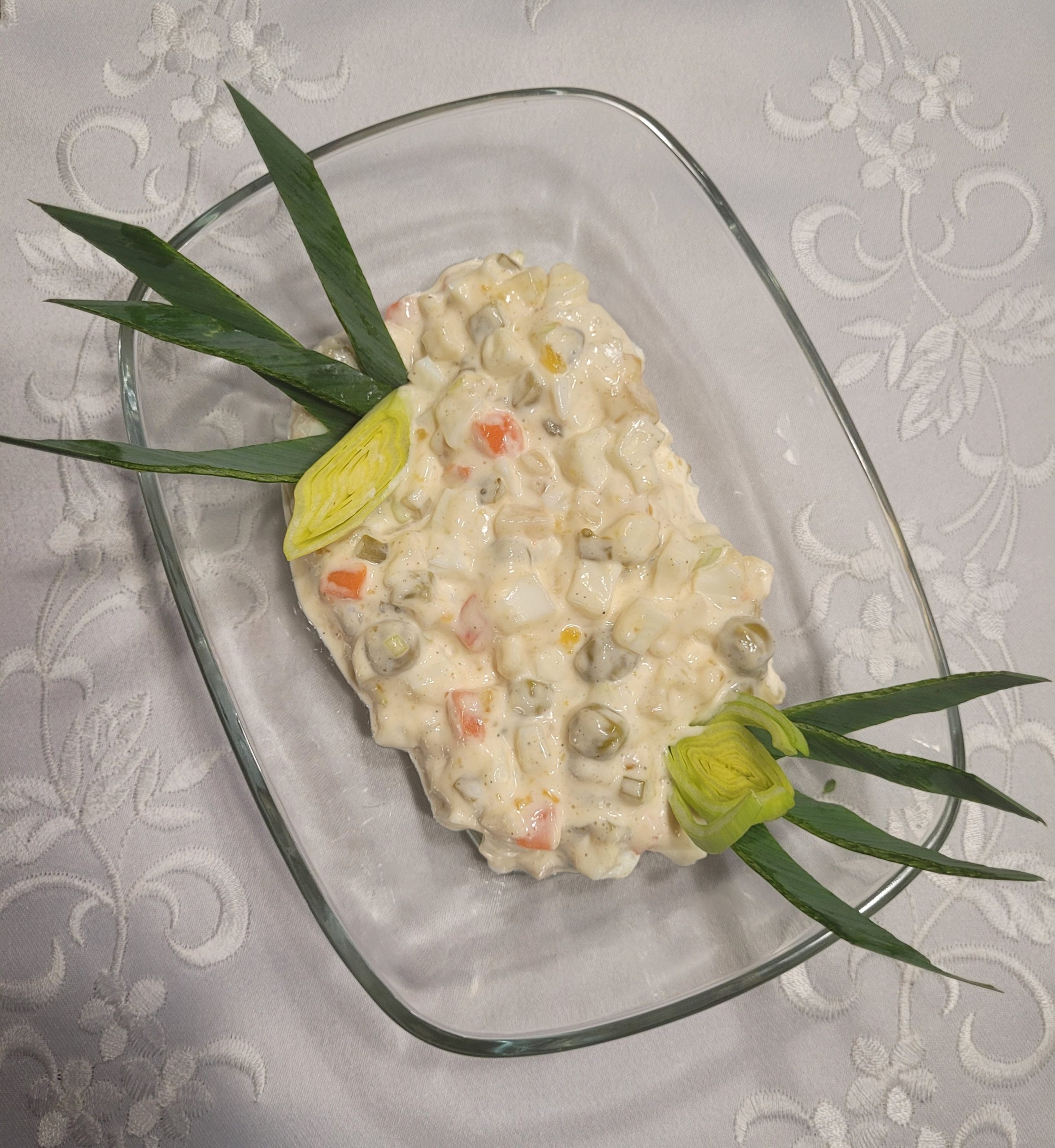 Świąteczna sałatka jarzynowa